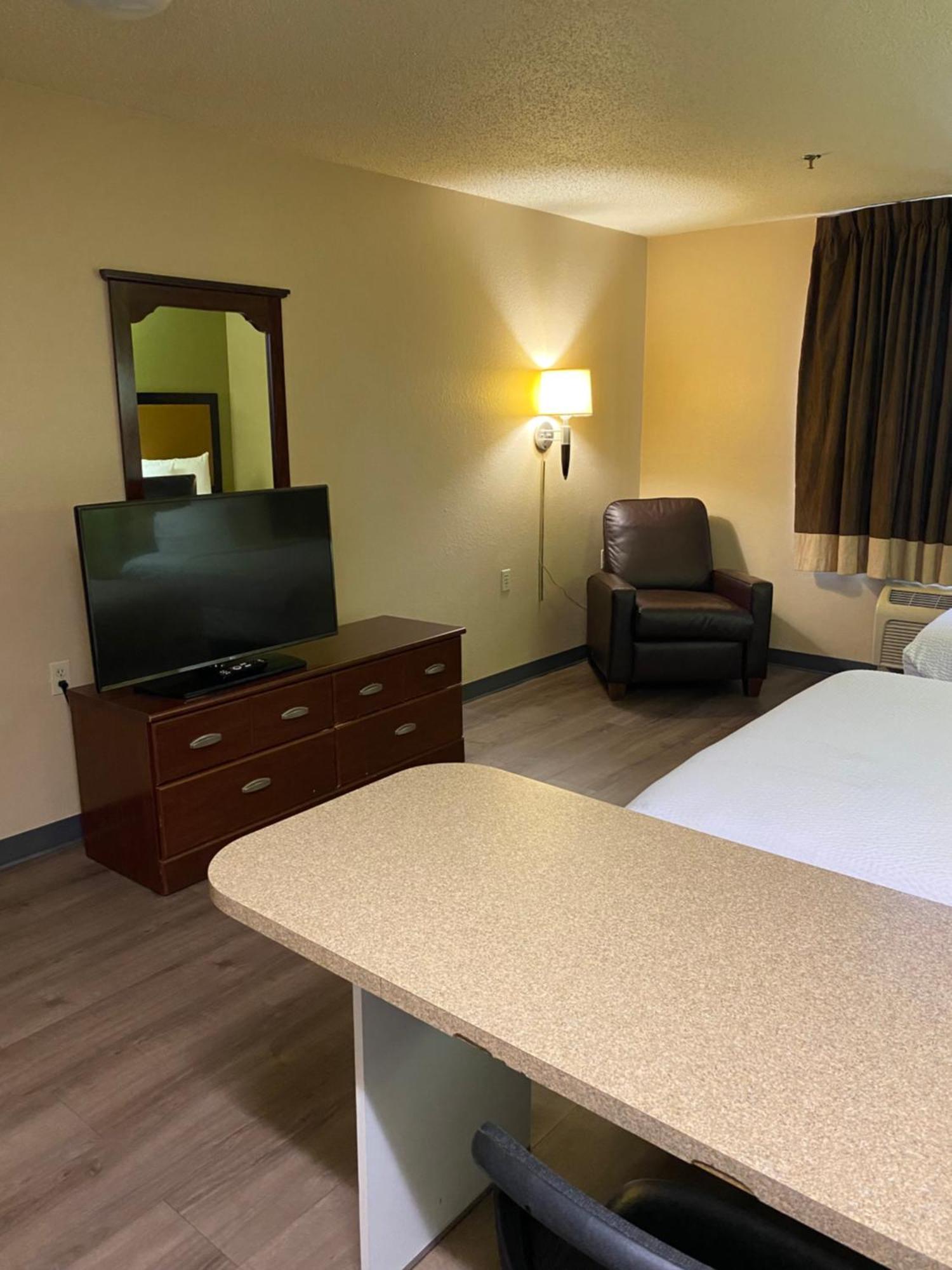 Suburban Studios Auburn Hills - Detroit Ngoại thất bức ảnh