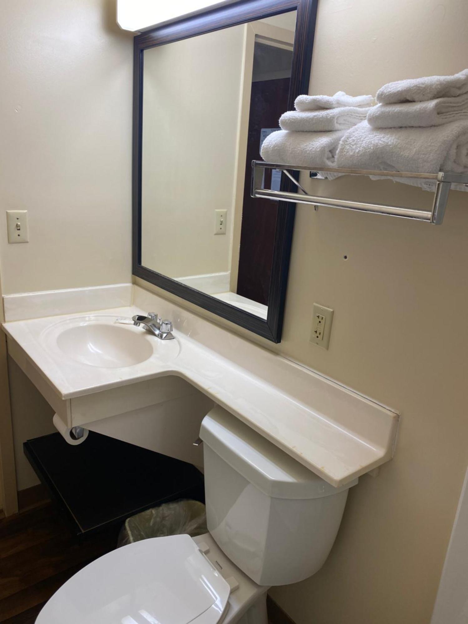 Suburban Studios Auburn Hills - Detroit Ngoại thất bức ảnh